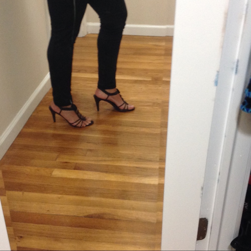 Sandals - Picture 3 of 8